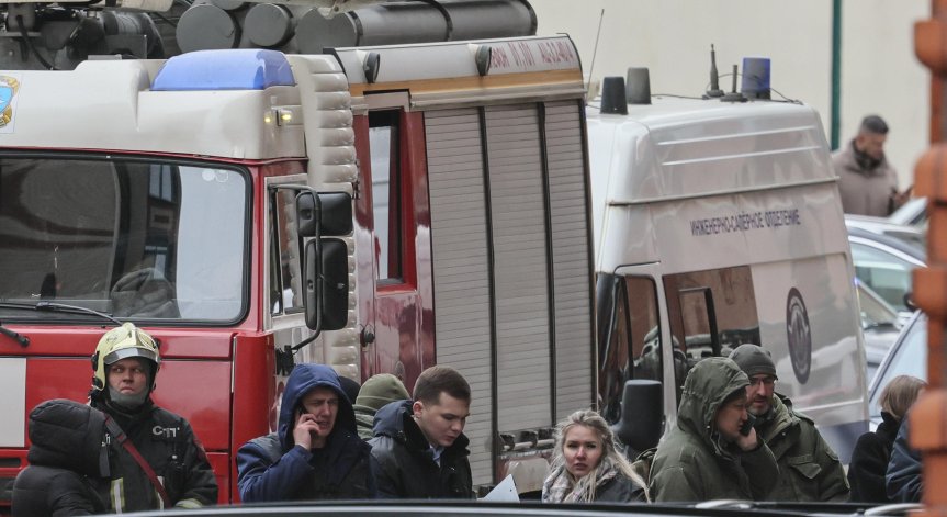 Експлозия разтърси банков клон в Москва