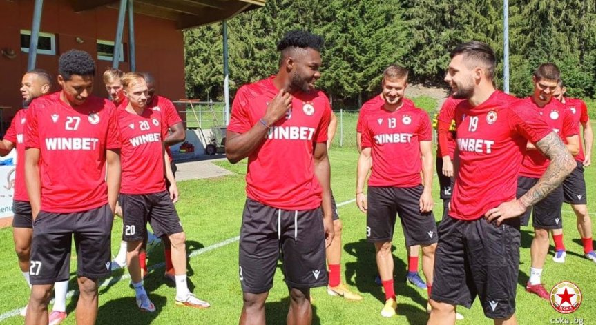 Край на сагата: Кайседо се присъедини към ЦСКА