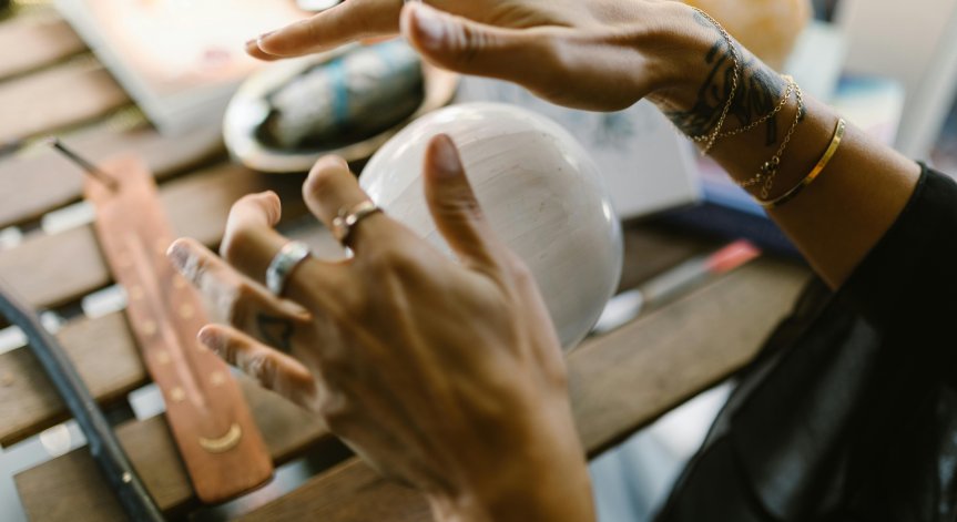 Хороскоп за 21 април: Трудности за Близнаците, неочаквани новини за Стрелците