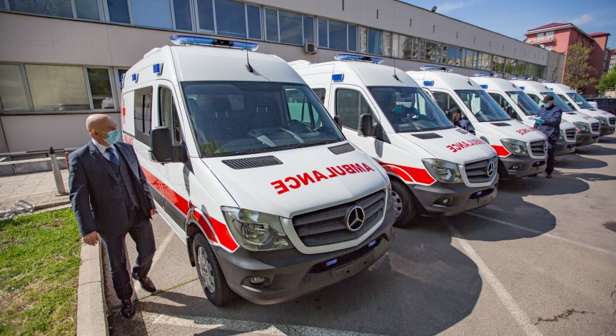 Трима починали и 27 новозаразени при 924 проби за 24 часа