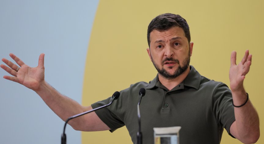 Зеленски: Чака ни криза без помощ от съюзниците, ще трябва да правим труден избор