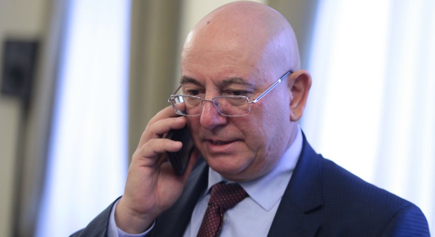 Ревизоро разпореди проверки на складовете с пестициди