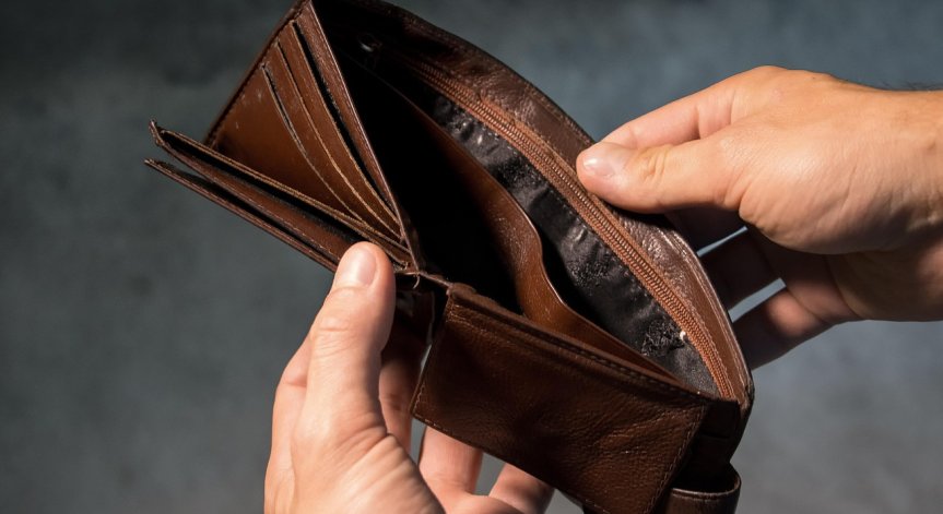 БНБ прогнозира увеличение на минималната работна заплата