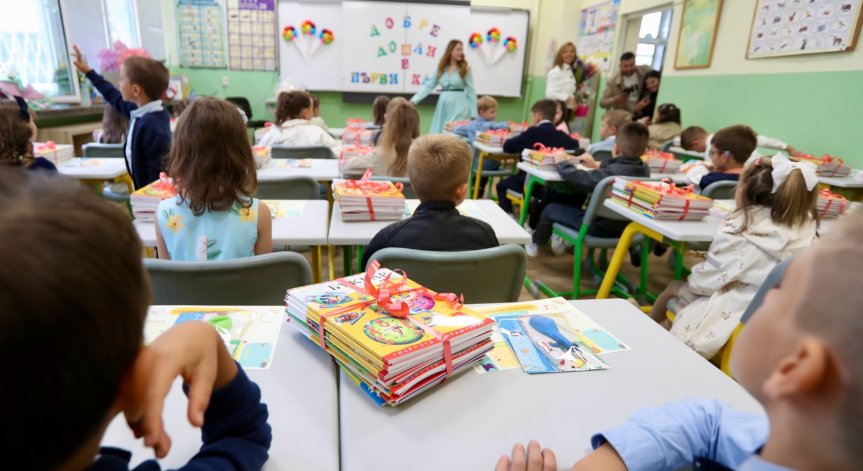 26 октомври ще е неучебен, но присъствен ден