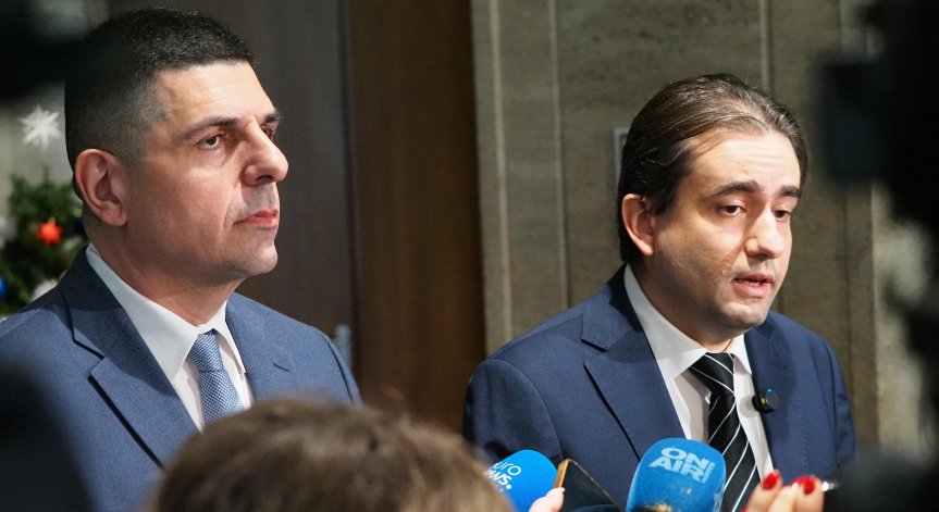  Мирчев и Божанов поискаха да се забрани на НСО да охранява депутати