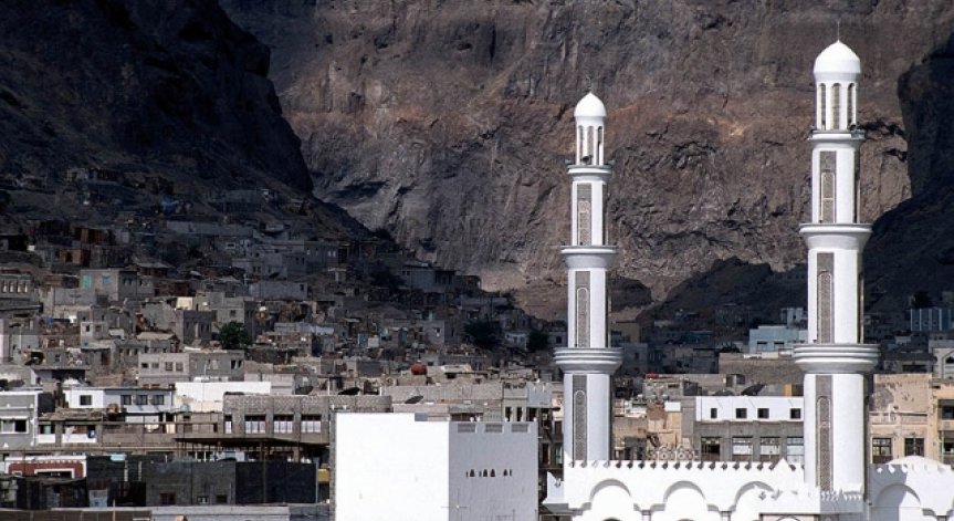 Бунтовниците хути превзеха президентския дворец в Аден