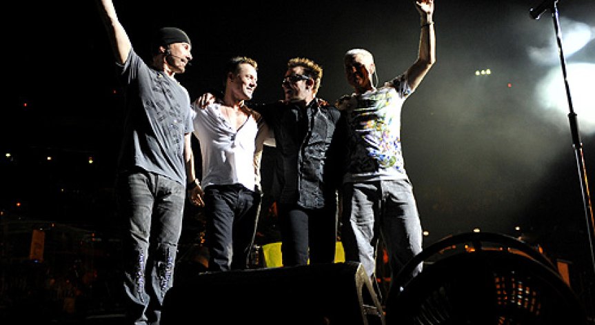 U2 работят по нов албум