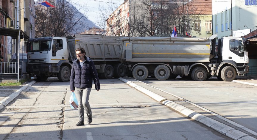 КФОР приветства демонтирането на барикадите в Северно Косово