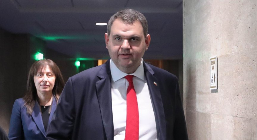 Пеевски: Всеки ден, с който се финансира режимът на Путин, е пагубен