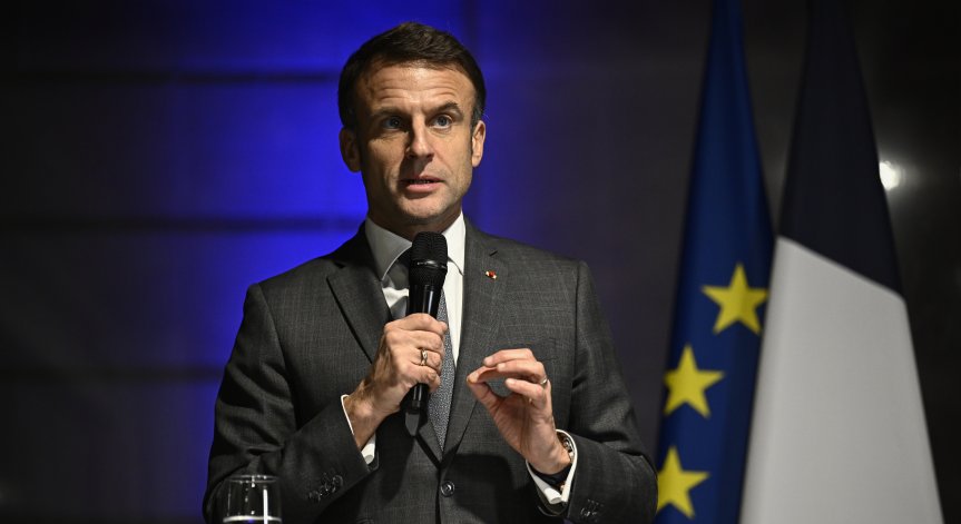 Макрон призова Израел да избягва ескалация в Ливан след смъртта на Салех ал Арури