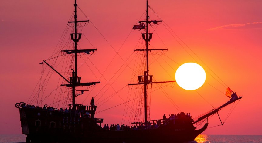  През последните две десетилетия те сравняват ДНК, взета от проби, с ДНК от роднини и потомци на откривателя.