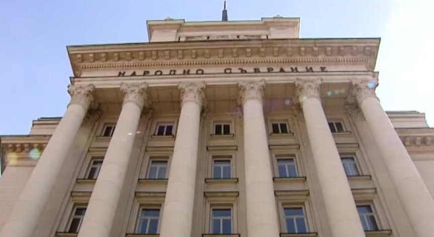 Стават ясни номерата на партиите в бюлетината за Европейските избори