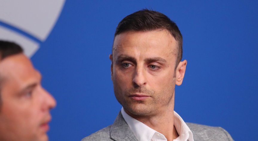 Бербатов: Целият свят ни се смее, но агресията е чужда на футбола. Протестът е кулминацията