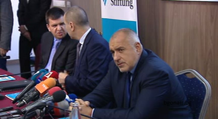 Борисов: 2,3 млрд лв повече събрани приходи за 2015