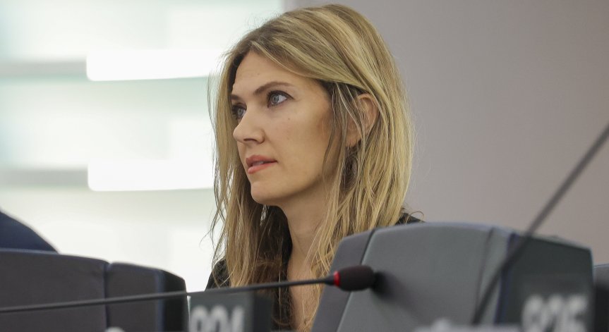 ЕП свали имунитета на гръцкия евродепутат Ева Кайли