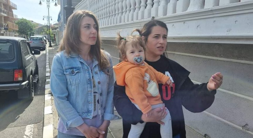 Деца стреляха с пушки със сачми по хотел в 