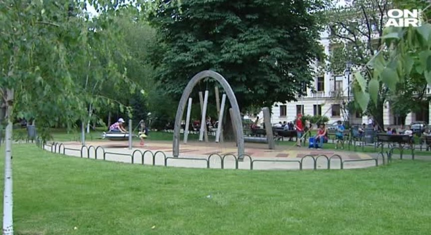 Осиновителите у нас настояват за промяна в регламента за майчинските