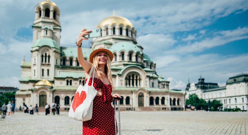 България в Топ 10 на ЕС: 73% от пътуванията ни са в страната