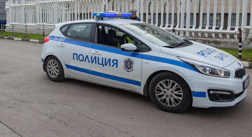 Нападателите пред столичния хипермаркет били маскирани, все още ги издирват
