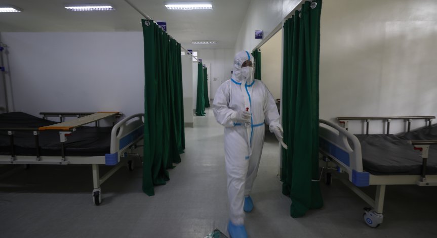 Ковид-19 по света: 16% по-малко заразени и 13% по-малко починали