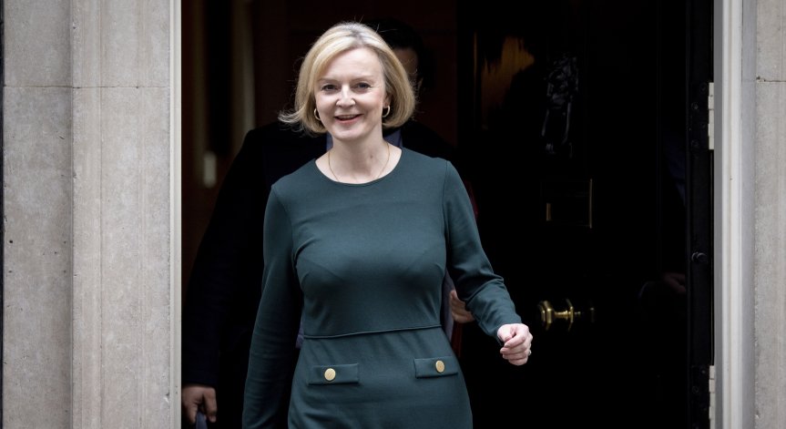 Консерваторите обсъждат тайно свалянето на Лиз Тръс: Времето ѝ изтече