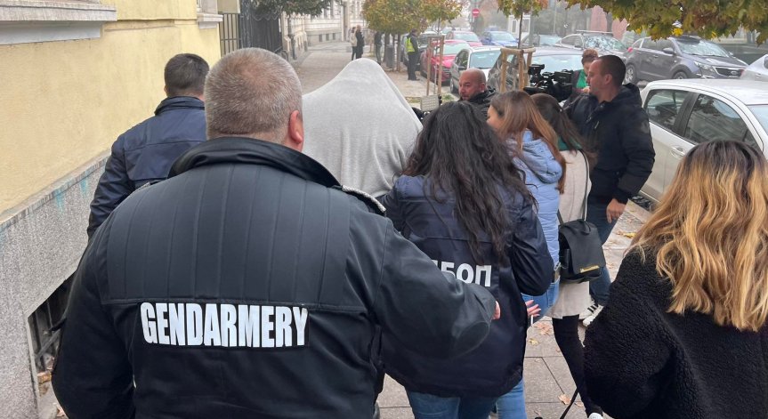 Арести след мащабна акция срещу детската порнография в страната