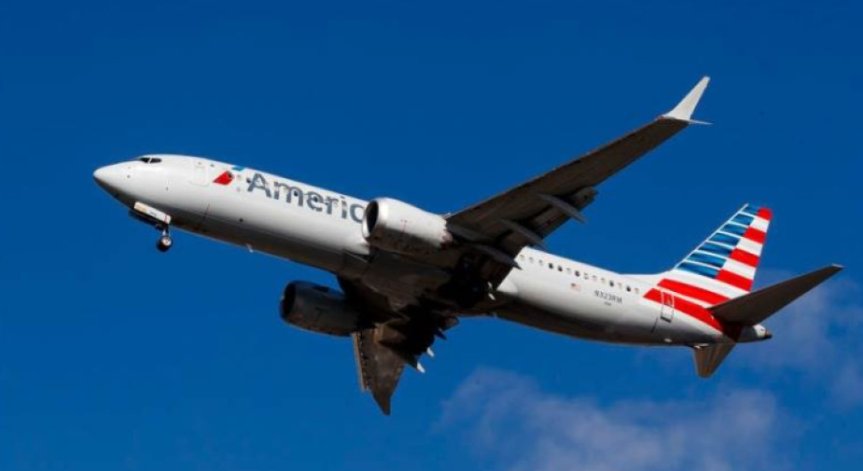 След принудителното приземяване: Boeing 737 MAX с първи търговски полет