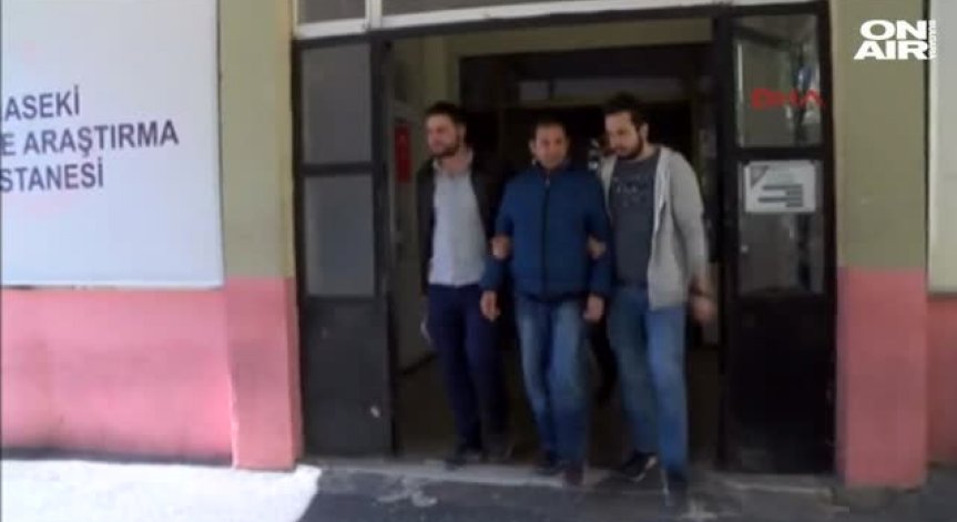 Масови арести в Турция, задържаха 9000 полицаи