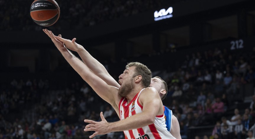 30 точки и 9 борби за 28 минути на терена.