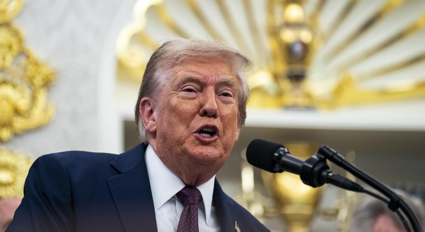 Тръмп е действал против законите.