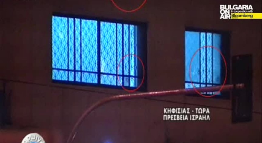 Стрелба с Калашников срещу изреалското посолство в Атина