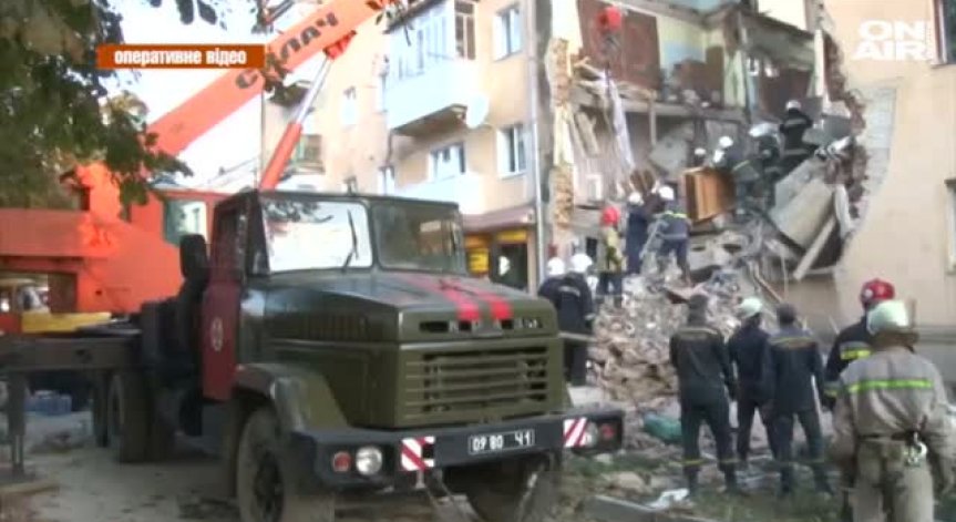 Загинали и ранени след газов взрив в блок в Украйна