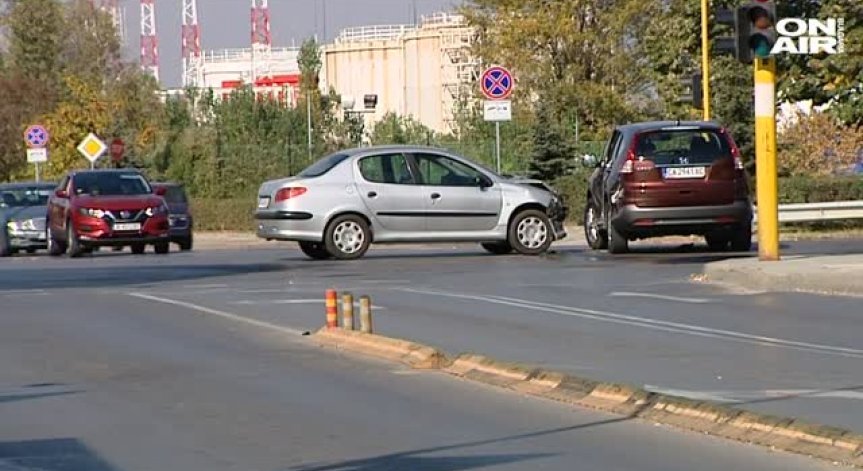Катастрофа на кръстовището към летище 