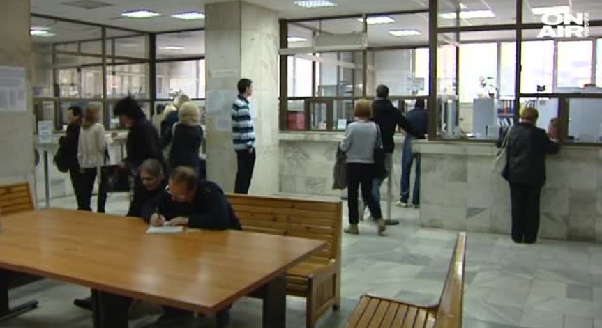 Орязват парите за болнични, плащат 50% за първите 3 дни