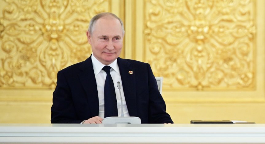 Путин към руската армия: Спрете украинския обстрел в Донбас