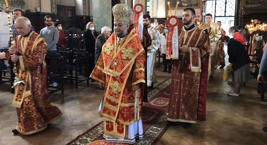 Старозагорският митрополит Киприан е с Ковид-19