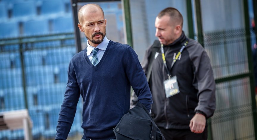 Ел Маестро няма да подаде оставка: Не ми е на нивото да коментирам виковете