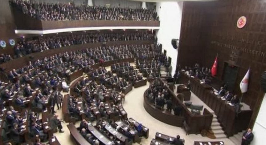 Давутоглу осъди Русия за ударите в Сирия