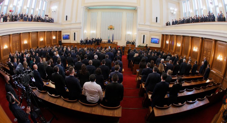 Първи парламентарен контрол за 47-ото НС, изслушват петима министри
