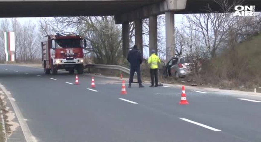 Млада жена загина в катастрофа на Околовръстното в Казанлък