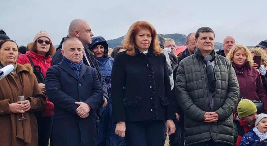 Илияна Йотова: РСМ сама блокира членството си в ЕС, България е непреклонна