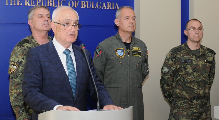 Министърът на отбраната припомни, че договорът, сключен през 2019 г. 