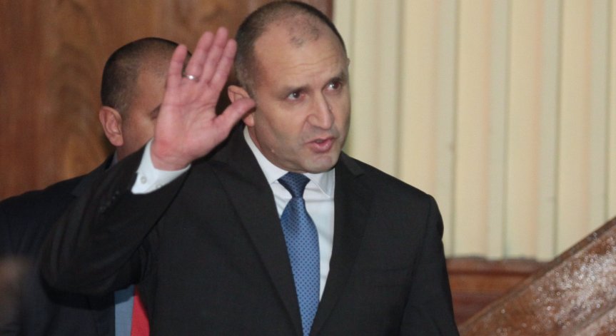 Радев на посещение в АЕЦ 