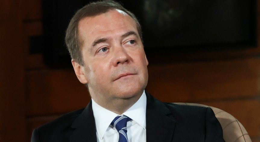 Медведев: Няма да има руски газ в Европа, ако се въведе таван на цените му