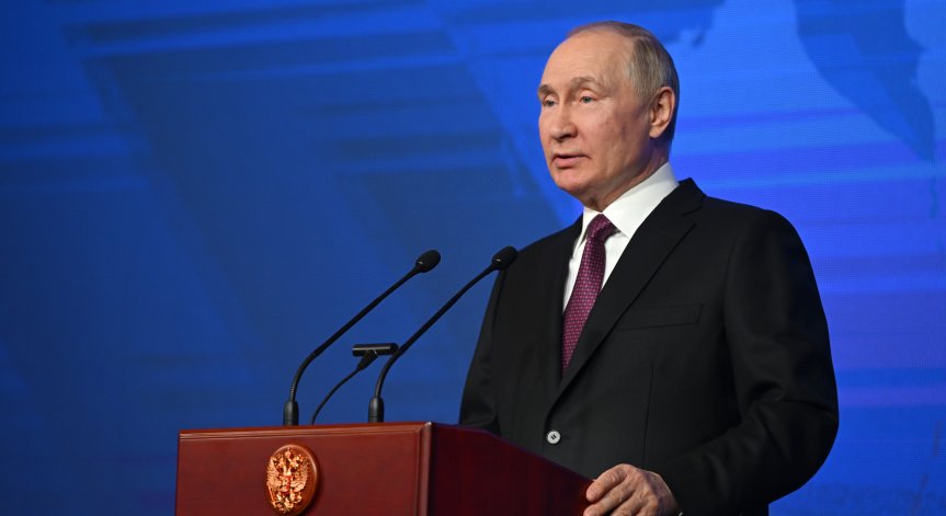 Путин: Евакуирайте мирното население от Херсон, извадете ги от опасните зони!