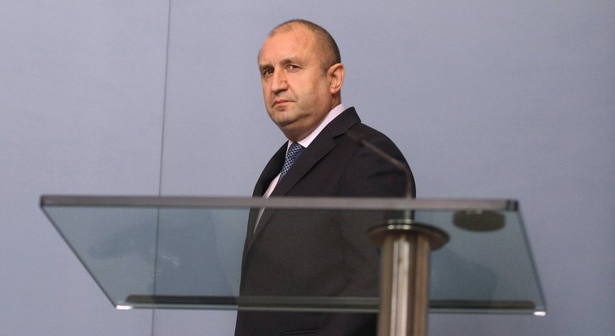 Радев: Европейската система за сигурност рухва пред очите ни