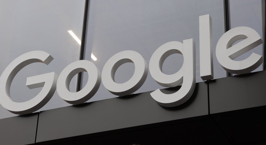 Заплаха за журналистите? Google разработва изкуствен интелект за новини