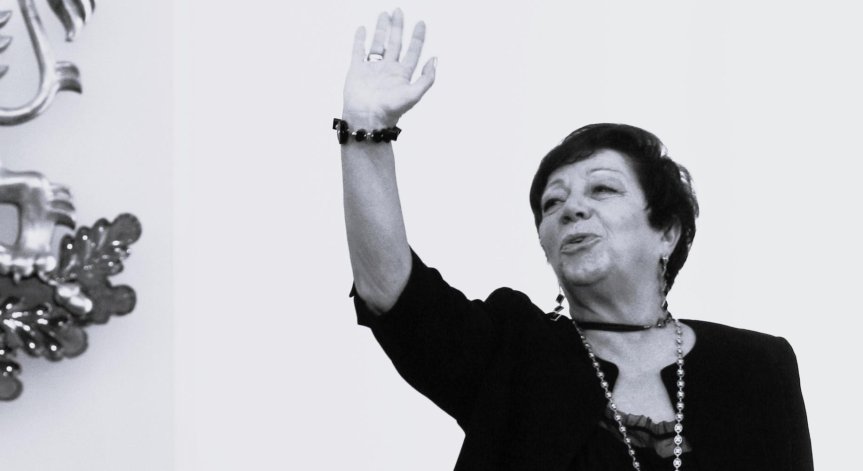 През годините е удостоявана с множество държавни награди и отличия.