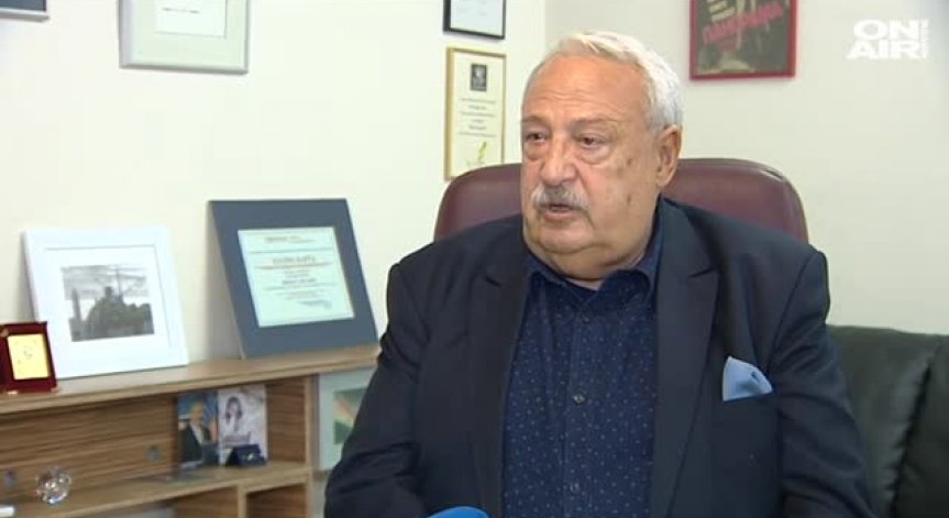 Сагата около уволнението на Иван Гарелов се заплита