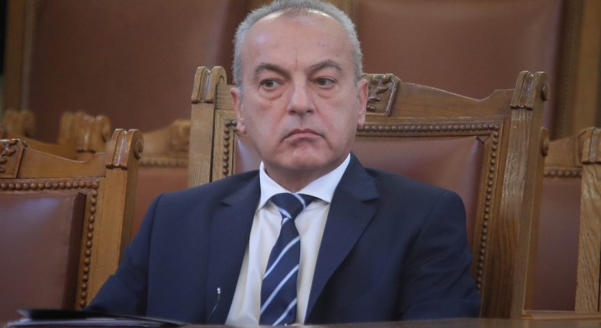 Донев инспектира напредъка по изграждането на Национална детска болница